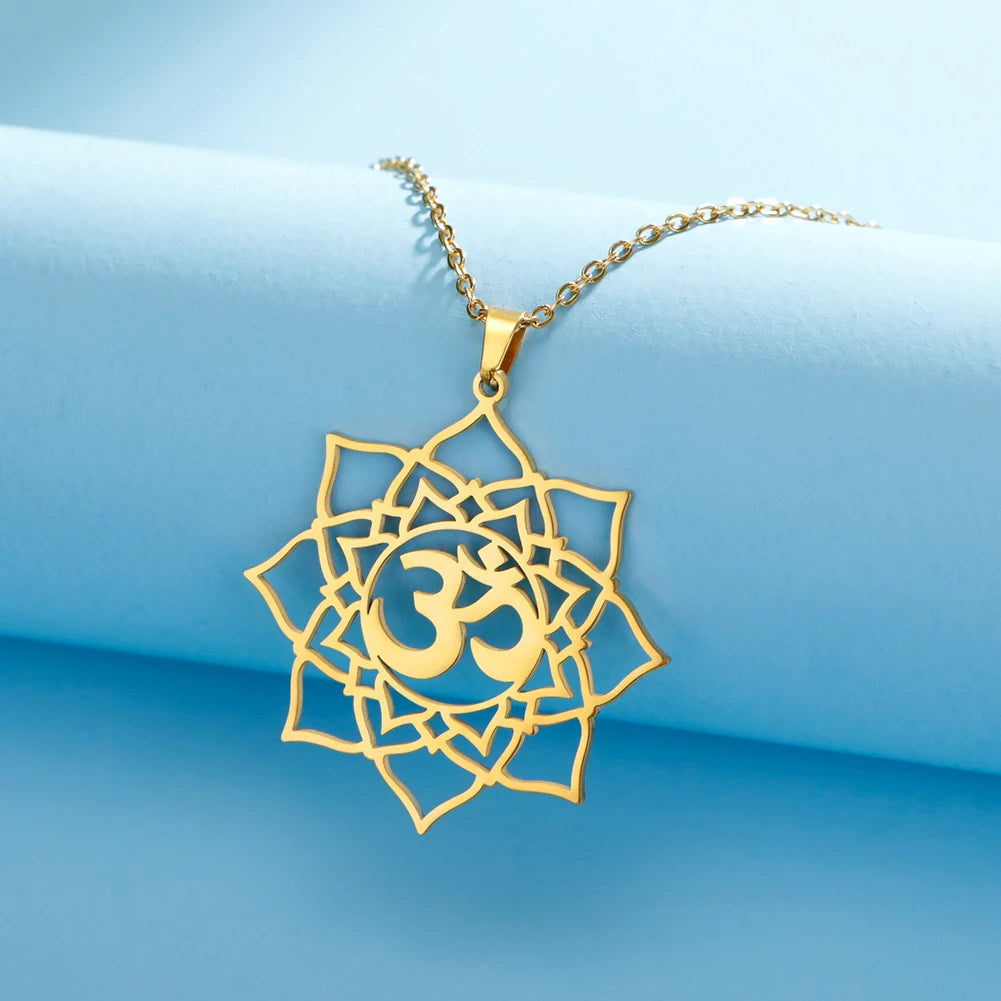 Lotus Om Kette