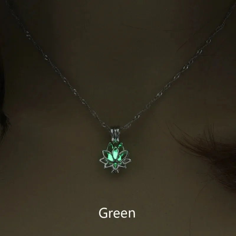 Lotus Glow in the Dark Kette