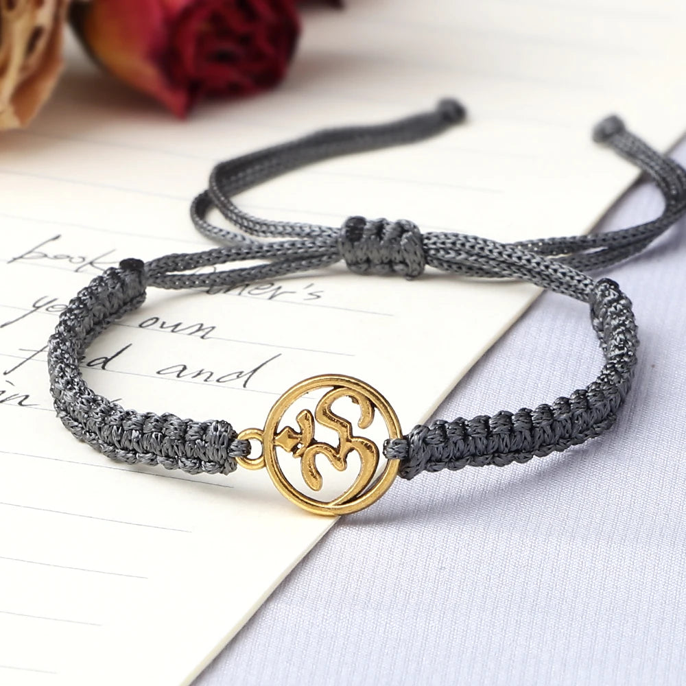 Om Leder Armband