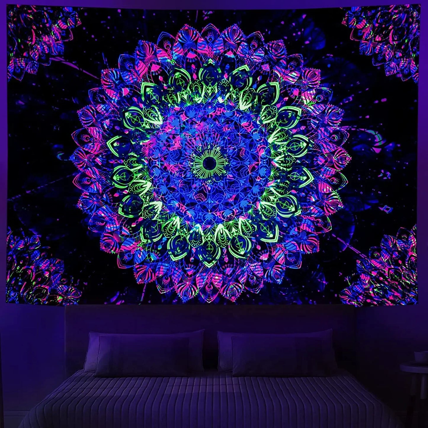 Blacklight Mandala UV Wandtuch